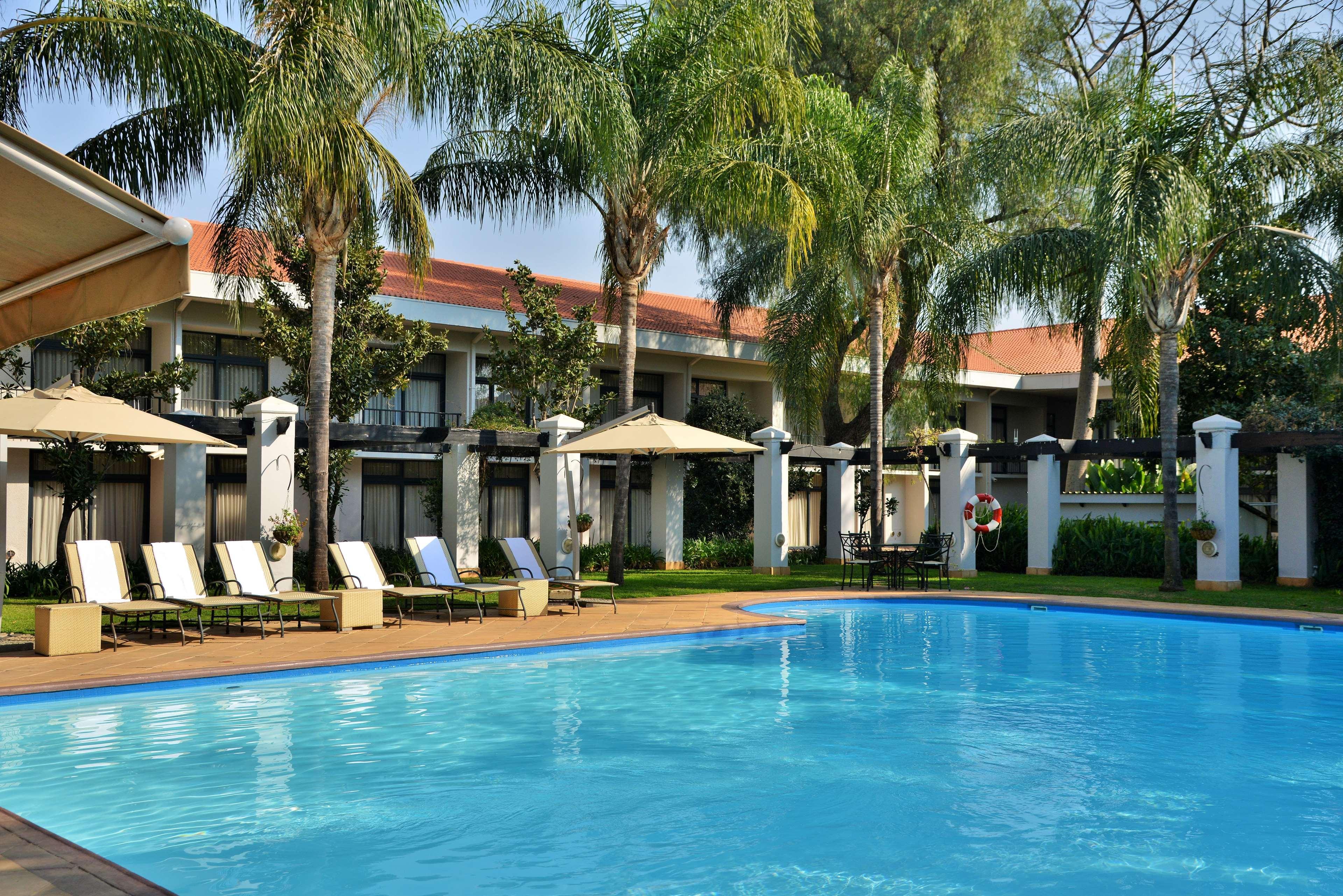 Avani Gaborone Resort & Casino Exterior foto